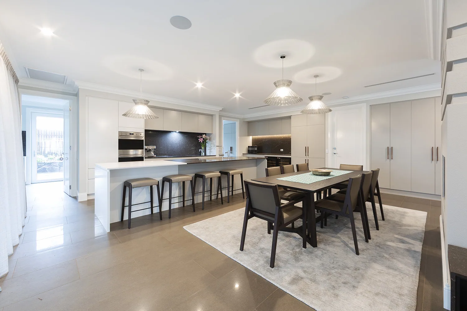 Lavish Regency Residence
