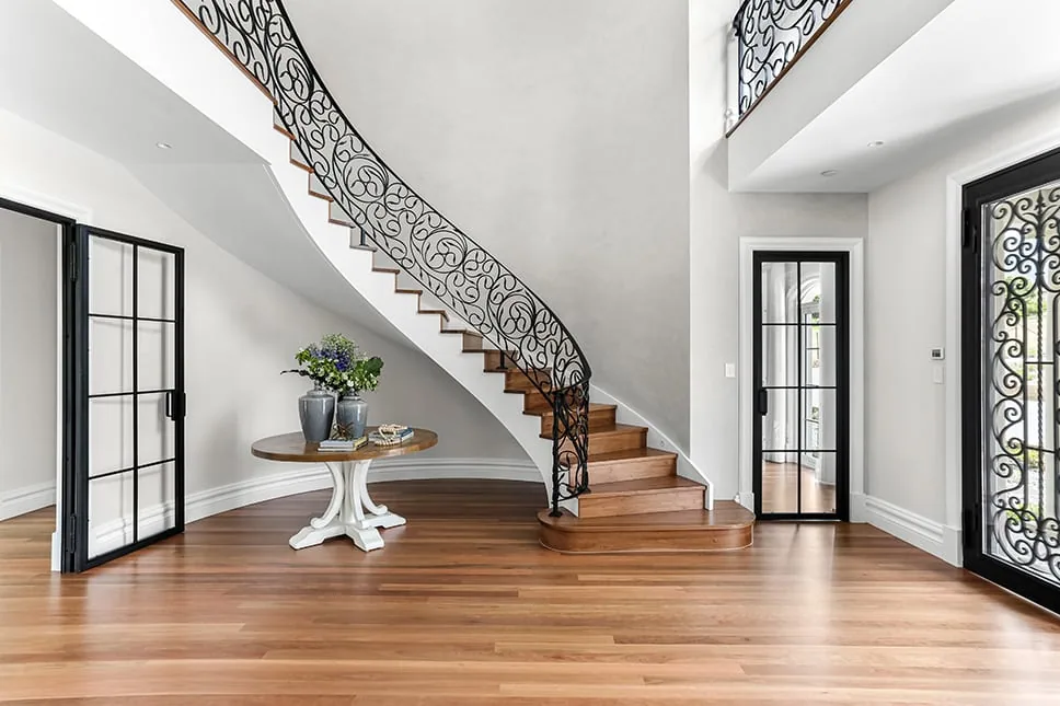 Complete Guide to Curved Mouldings for Sophisticated Interiors