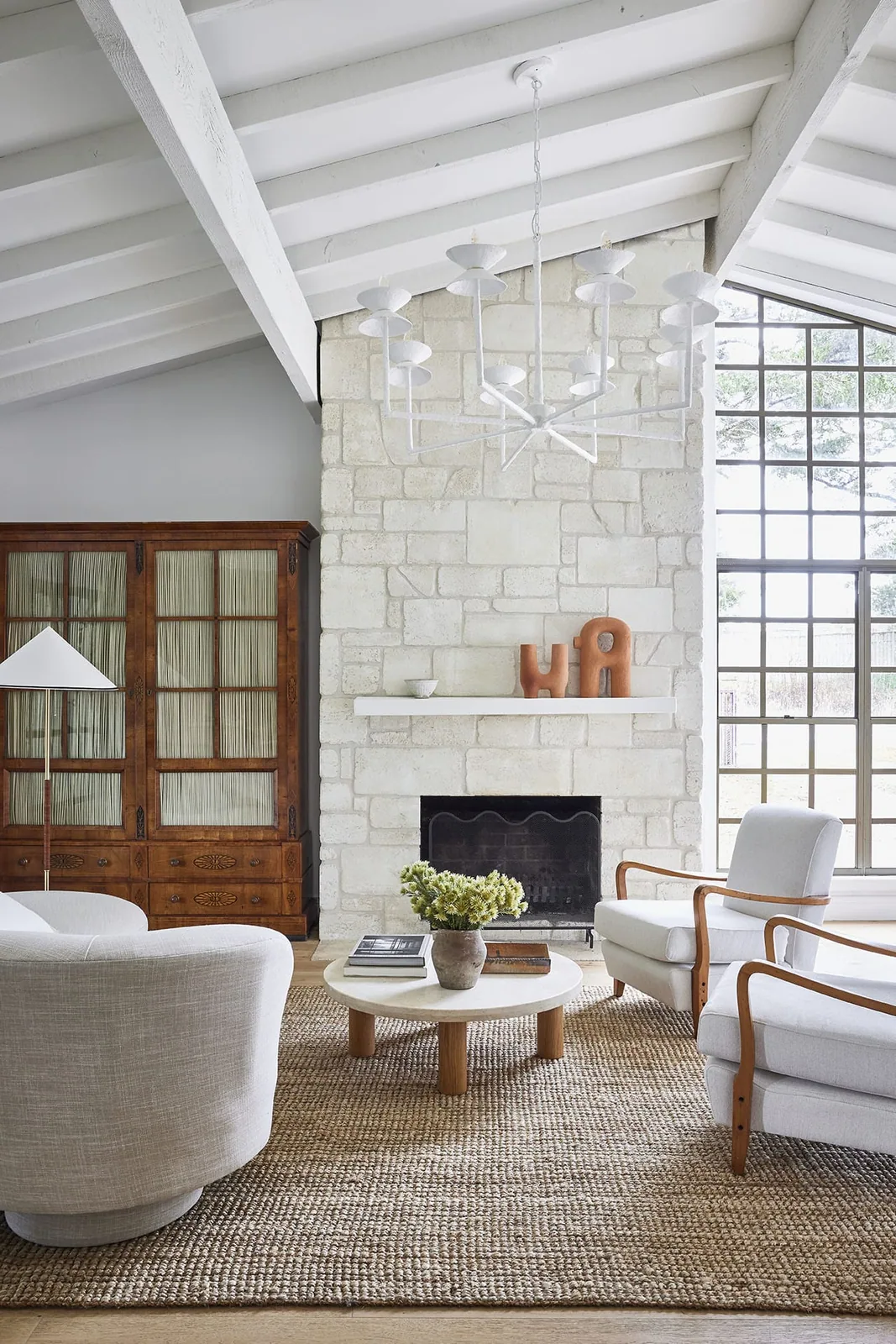 A Modern Farmhouse with a Country Soul