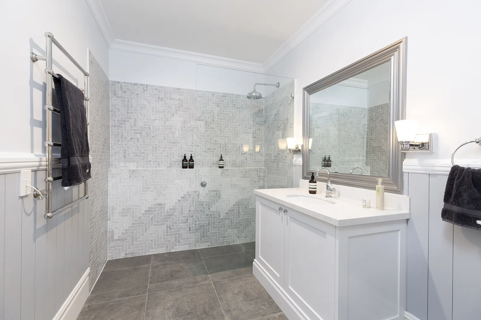 Sleek Hamptons Influence