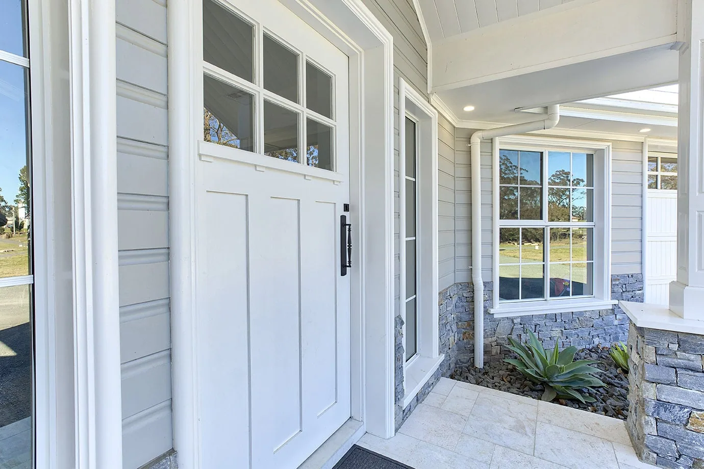 Thirlmere Hamptons Estate