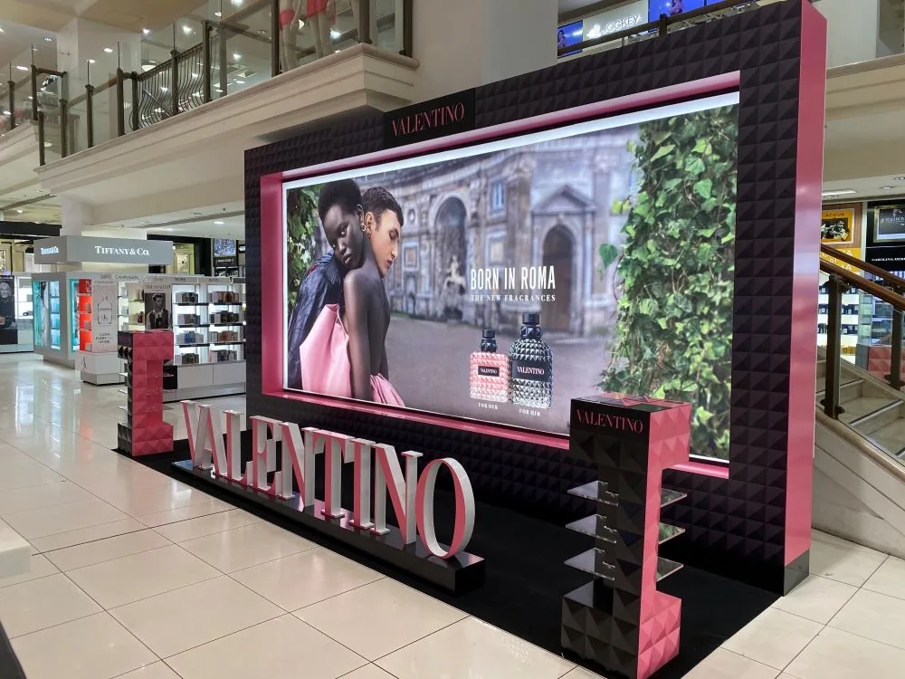Valentino Pop-up Store