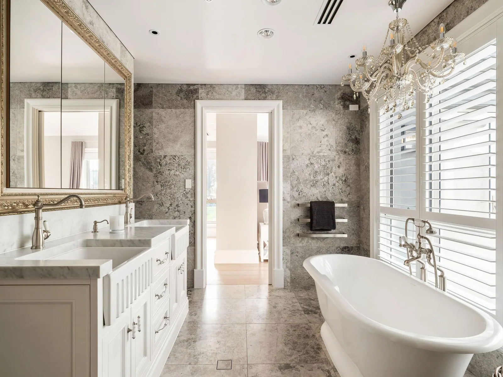 'The One' Le Mansion Residence