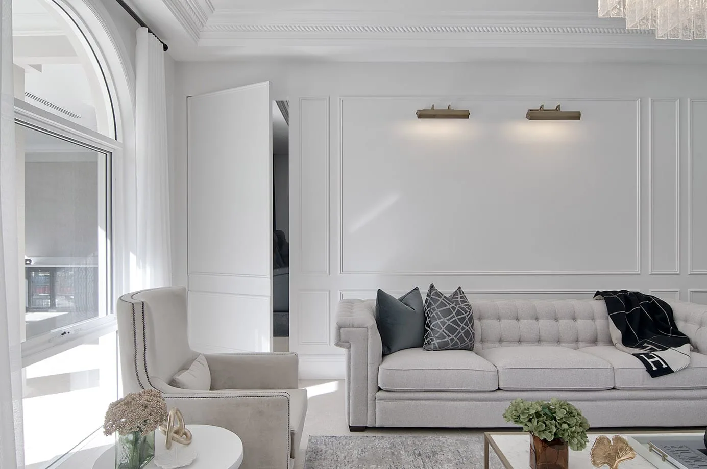 Dream Home featuring dream mouldings