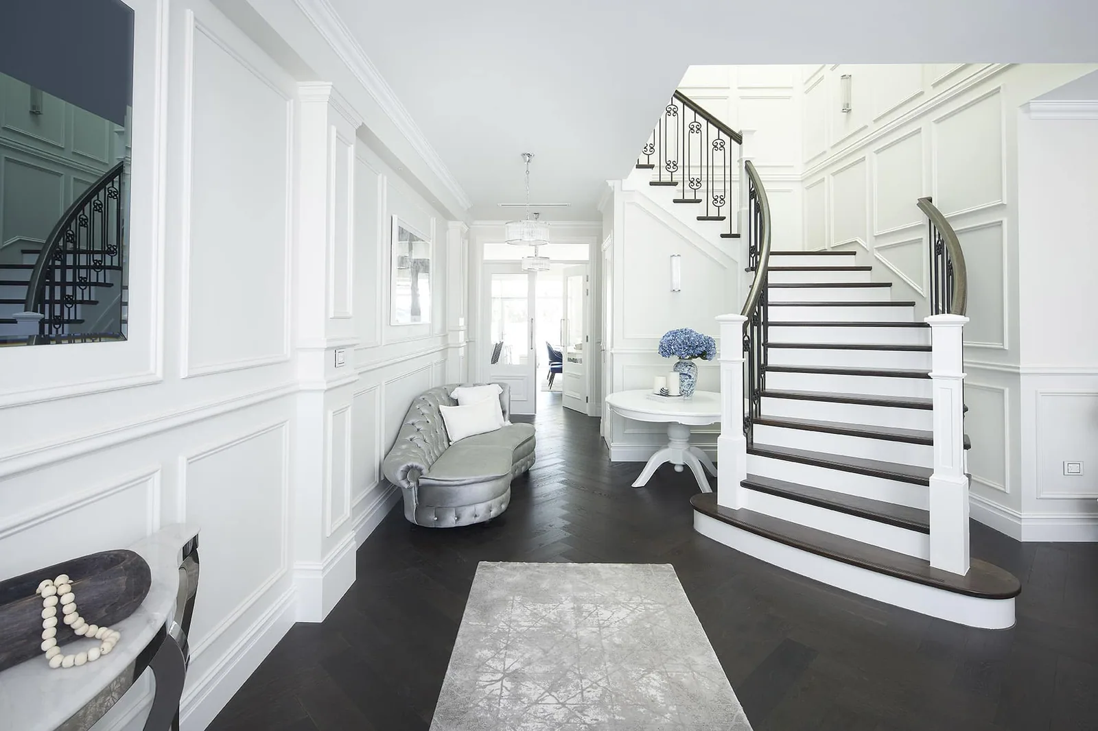 Walls of Wainscoting