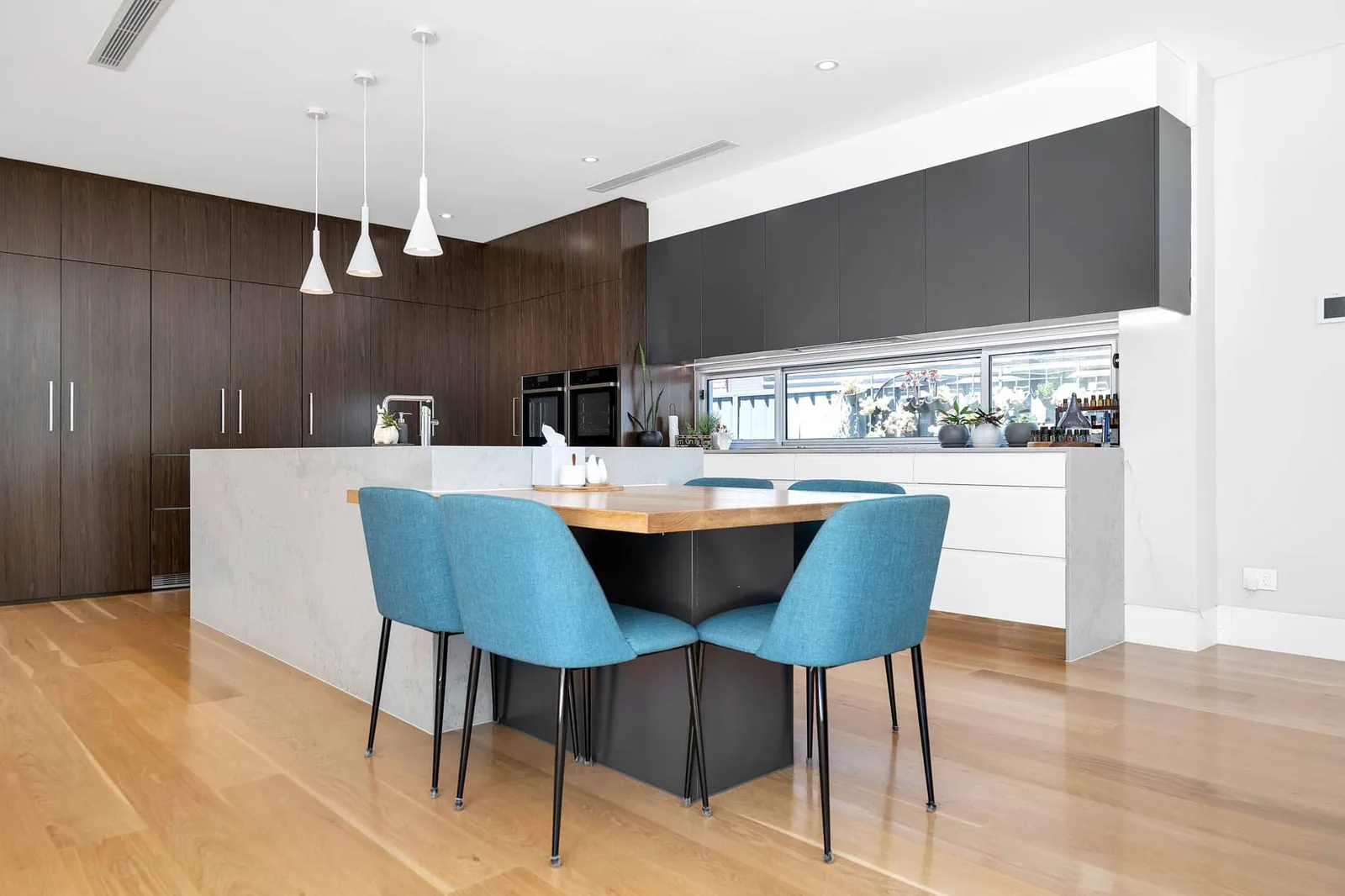 Sleek Shadowline Skirting Boards