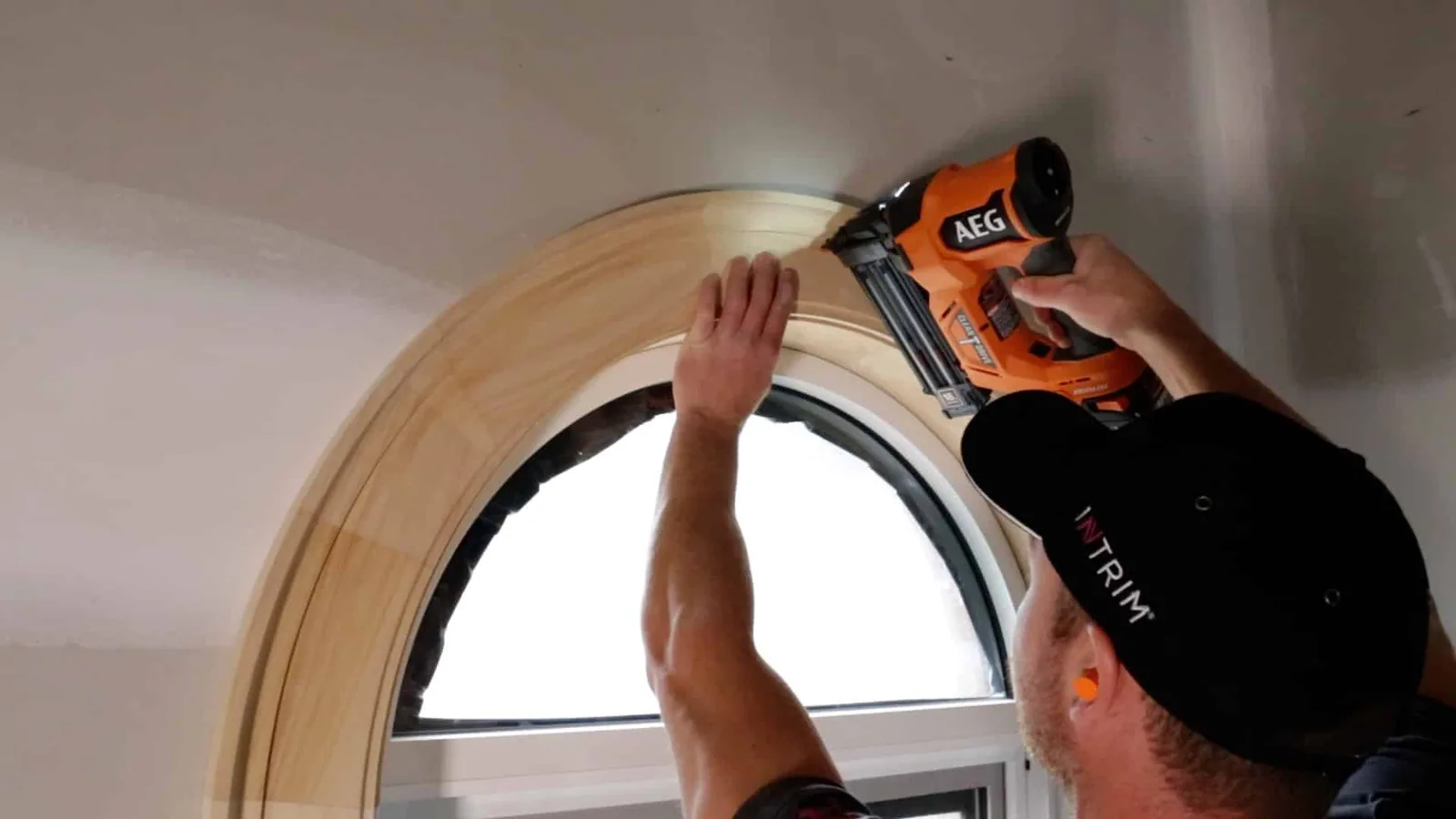 How to install Curved Architraves